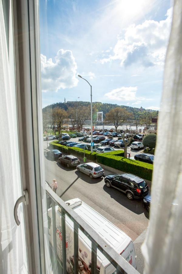 Danube Apartment Budapest Bagian luar foto