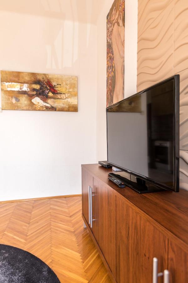 Danube Apartment Budapest Bagian luar foto